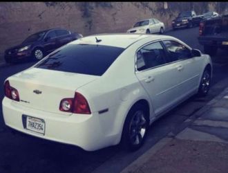 Chevy Malibu 100k miles no mechanical issues at all ready for its new owner , clean title