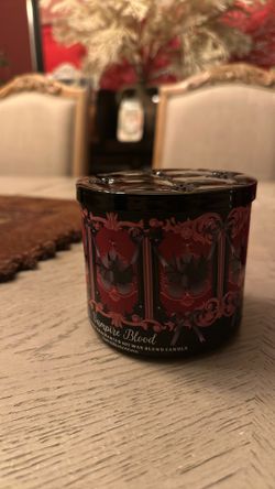 Vampire blood Halloween bath and body works candle