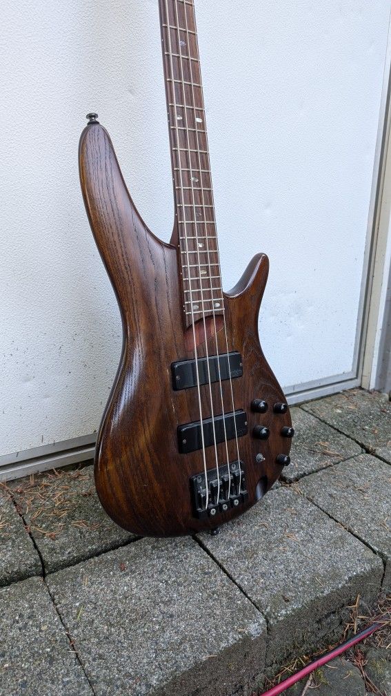 Ibanez SR600 Bass Guitar