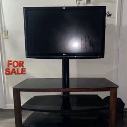 Tv And The Tv Stand both! GREAT DEAL !!!!
