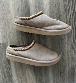 Mule slippers