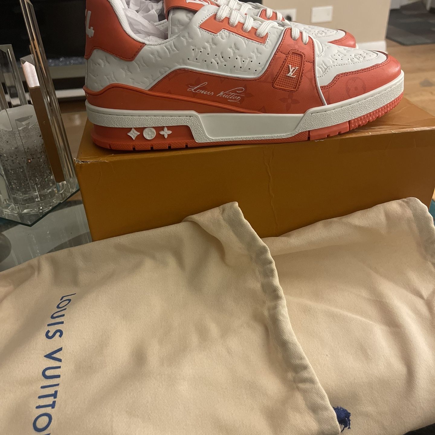 Louis Vuitton Trainer 75 for Sale in Chicago, IL - OfferUp