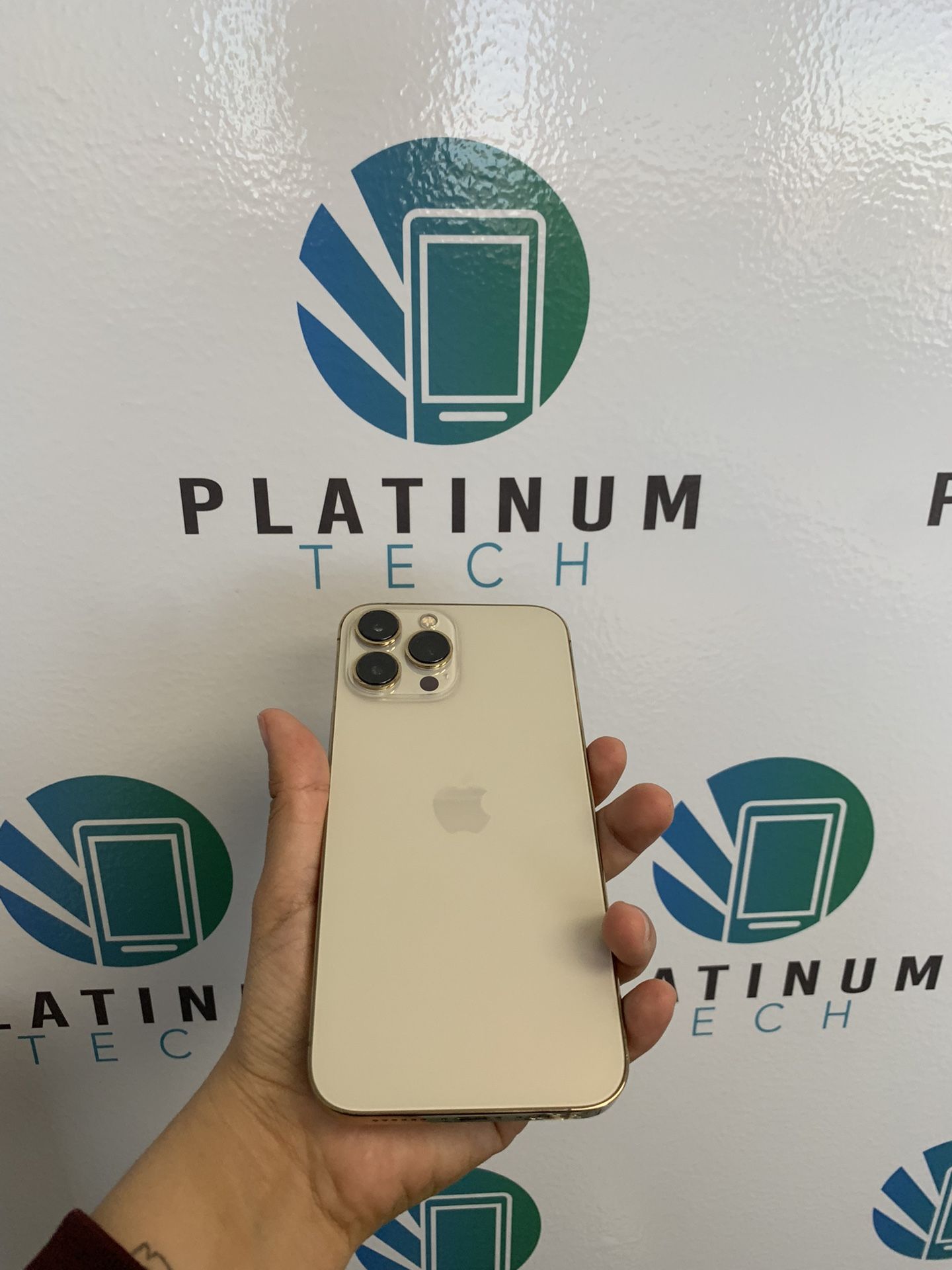 🤎📱 iPhone 13 Pro Max 128 GB Unlocked BH88% 🔋 Case And Headphones For Free ❤️‍🔥📱