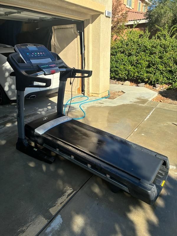 Nordictrack Great Condition 4000$ Value For 300$