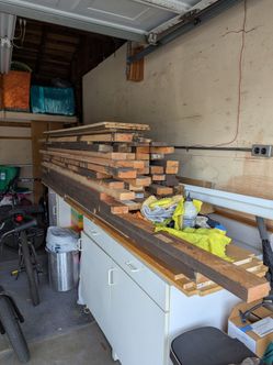 2x4 wood  7 inches long ( if you still see the ads it's still available)