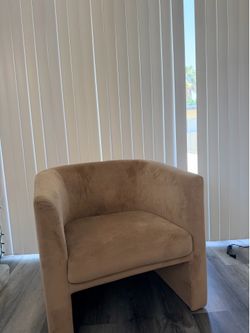 Accent chair