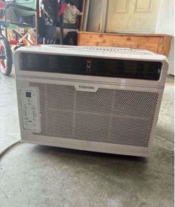Toshiba Air Conditioner (5,000) BTU