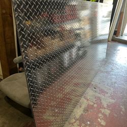 Aluminum diamond plate 4’x8’ $220 (financing available)