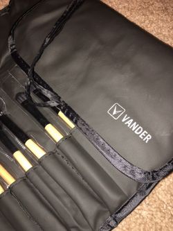 32 piece Vander Makeup Brush Set