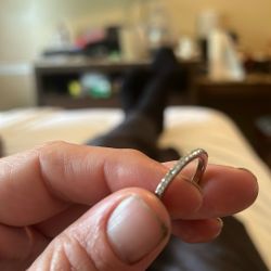 Women’s diamond ring