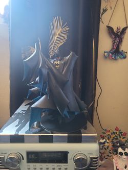 Batman Statue.