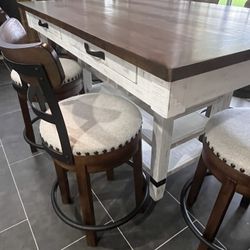 7-Piece Wood and Metal Dining Room Set