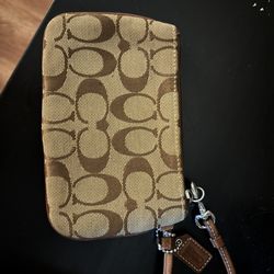 Wristlet 