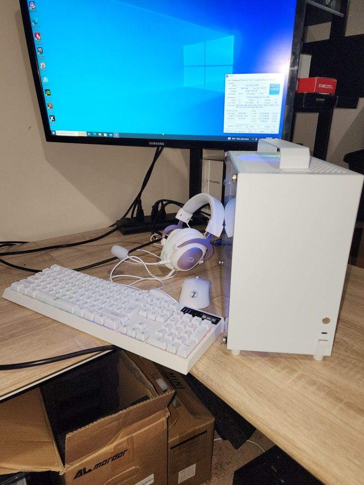 Computer for moderate gaming **NO TRADES ** for Sale in Greenfield, IN