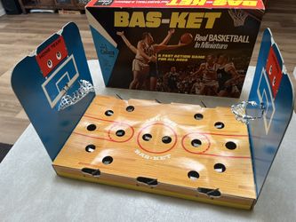 1969 Cadaco Bas-ket Real Basketball in Miniature Game