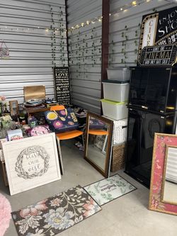 Garagè de Velvet Rozè ( READ DESCRIPTION )