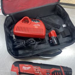 Milwaukee 12V Multi Tool W/ 2 Batts & Charger