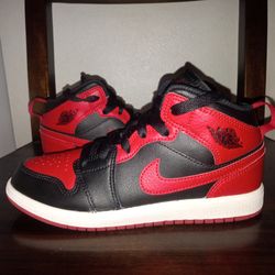Jordan 1 Mid size 2.5 Youth $35