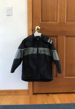Boys black and gray winter coat - Size M