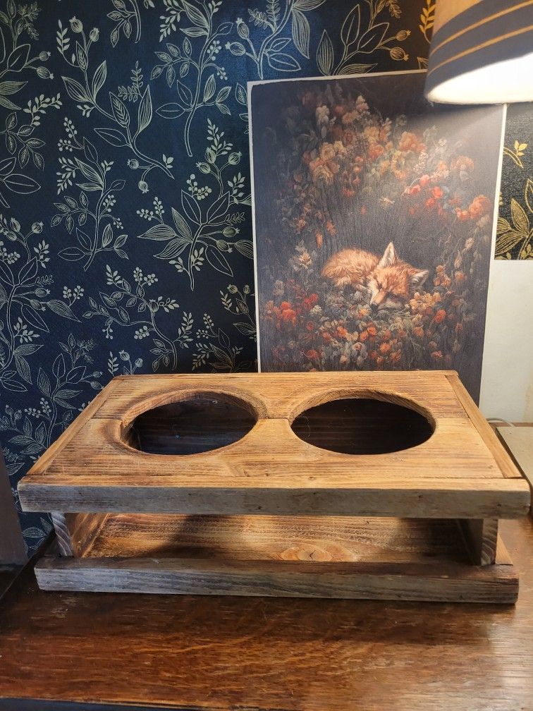 Small Wood Raised Pet Bowls