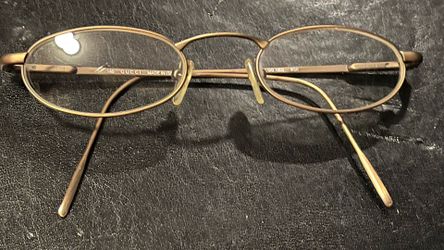Vintage Oval Gucci Designer Frames 140 GG 1605 / 8GK Made in Italy 48•21 - 0•2 CE Matte Gold