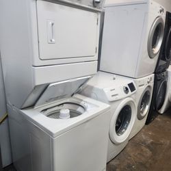 STACABLE WASHER AND ELECTRIC DRYER WHILPPOL 