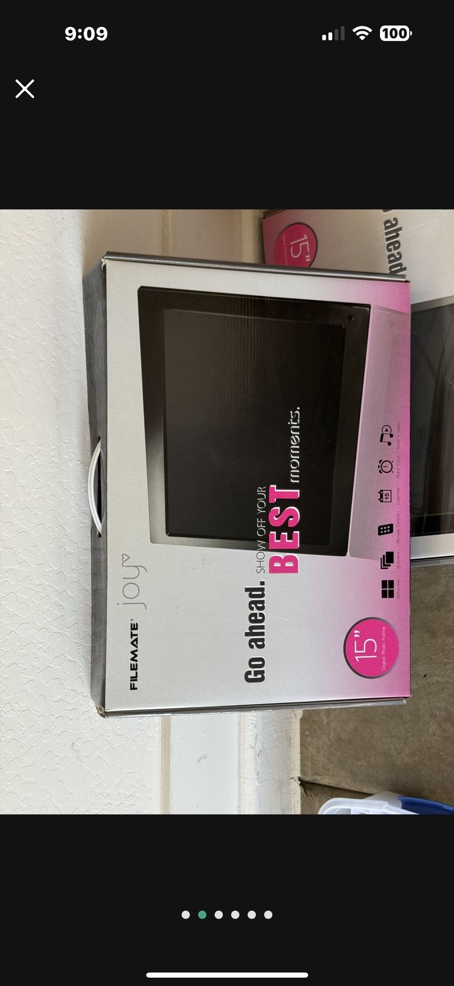 TV File mate joy, serious 15 inch digital photo frame black