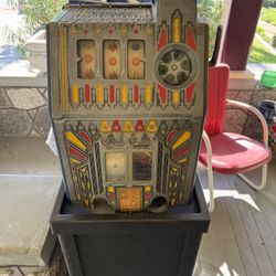 Vintage Art Deco 5c Coin Op Pace Comet Slot Machine