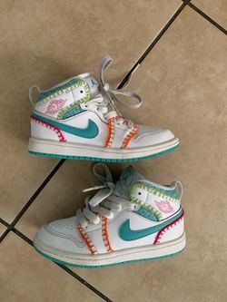 Kid air Jordan mid shoes