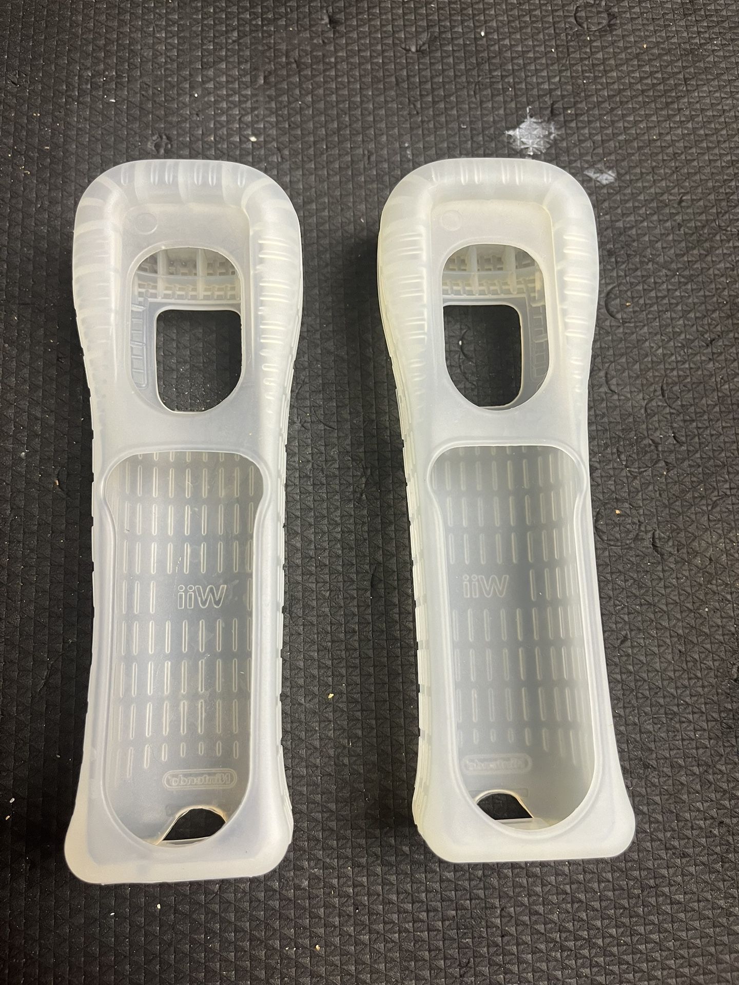 Official OEM Nintendo White Wii Remote Jacket Cleaned for Sale in West