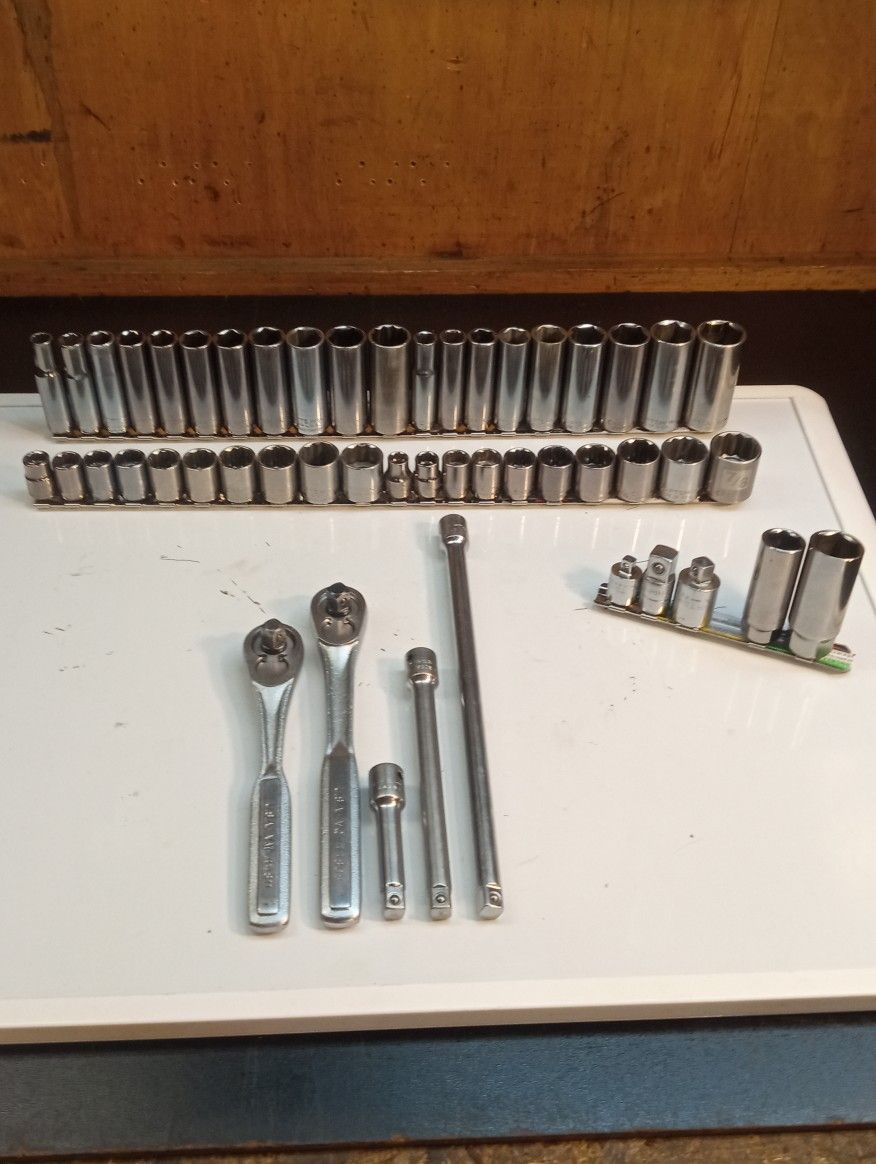 CRAFTSMAN 50 PIECE 3/8" DRIVE METRIC/SAE SOCKET SET "MADE IN USA"