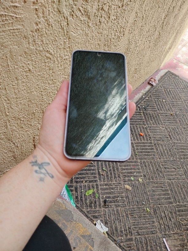 Samsung Galaxy S23