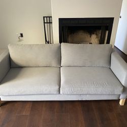 Comfortable couch  Length: 80in Height: 25in Width: 34in 