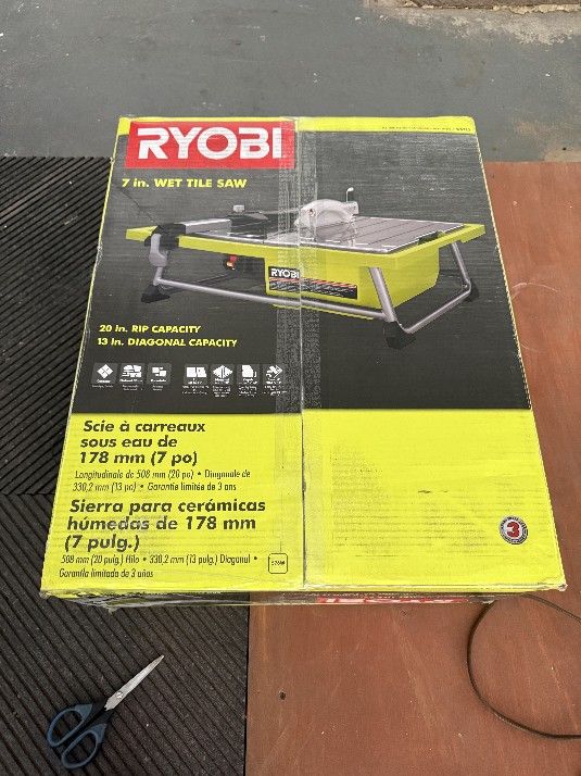 RYOBI WET TILE SAW 7 Inch