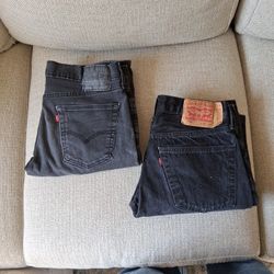 2 Pairs Of Levis Jeans 35$ OBO
