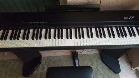 Piano Electric weighted keys Roland FP 1 for Sale in Naples FL OfferUp