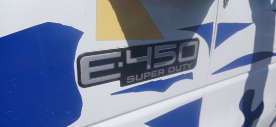 1999 Ford E-450