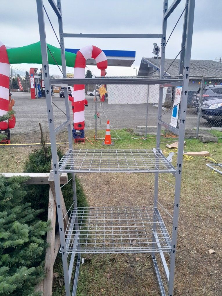 HEAVY DUTY RACKS/SHELVES