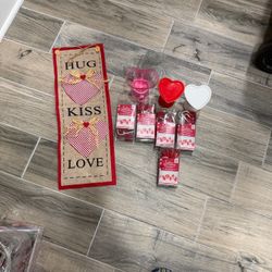 Valentines Day Items $20