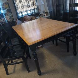 Kitchen Table And Chairs Super Nice!