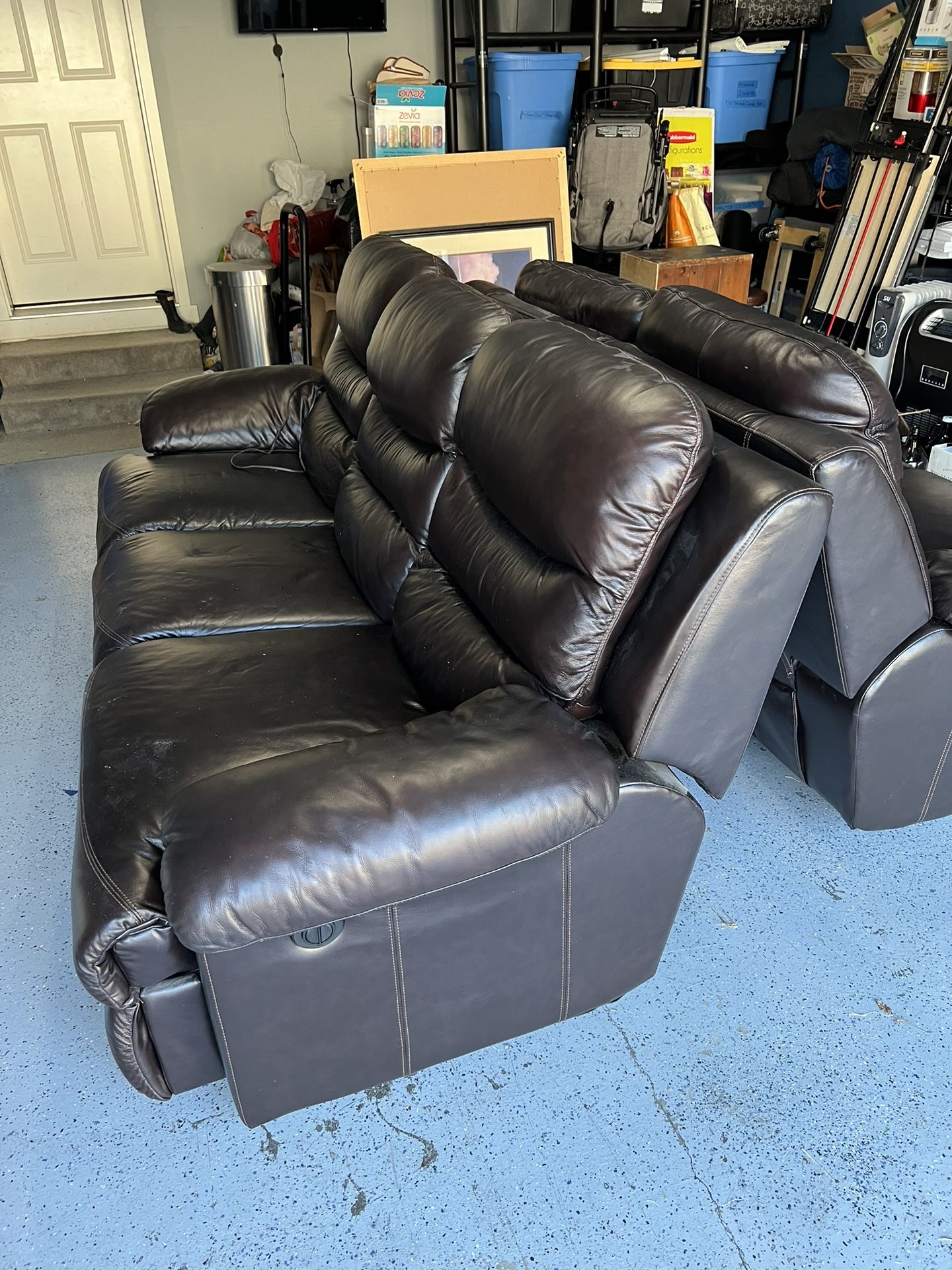 New Price!! Leather Recliner Set For Sale for Sale in Port Orchard, WA