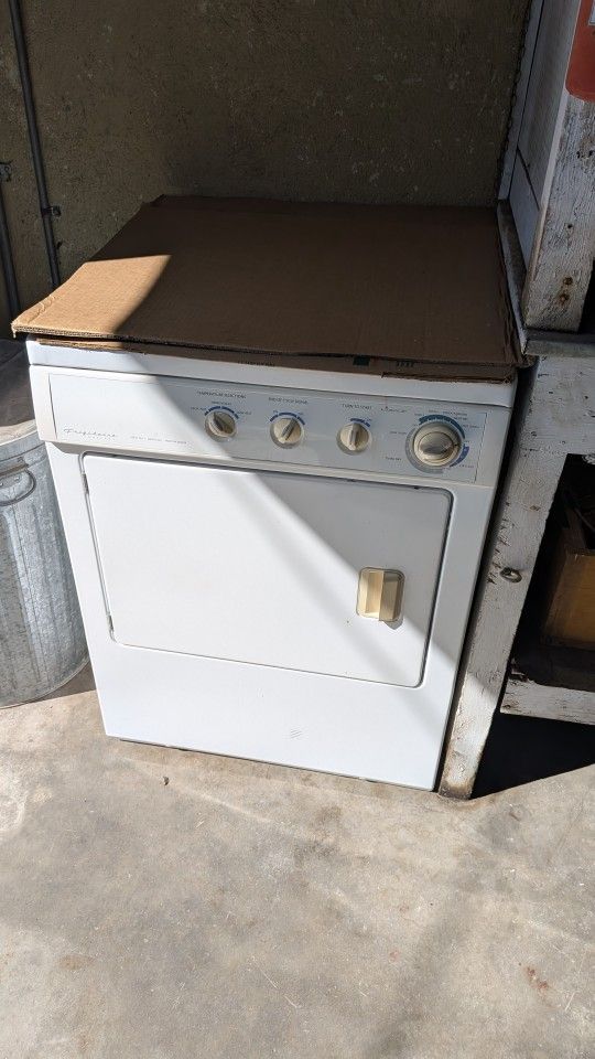 Frigidaire Dryer