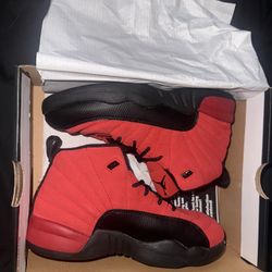 Jordan 12 Retro Reverse Flu Game (PS)
