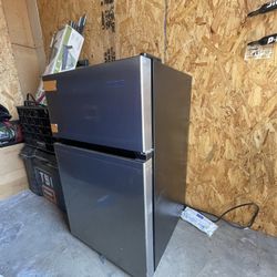 Vissani 2 Door Fridge/freezer Combo System 