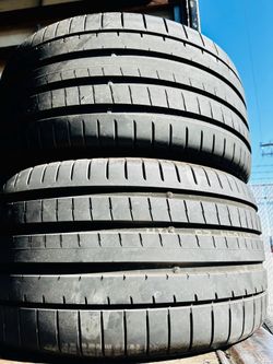 325/35/22 Yokohama ADVAN SPORT 325 35 22 Used Tires 325/35R22