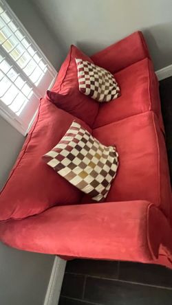 Red  5 seater couch