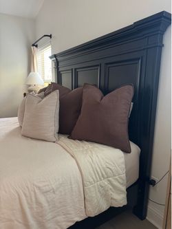 Black bed frame