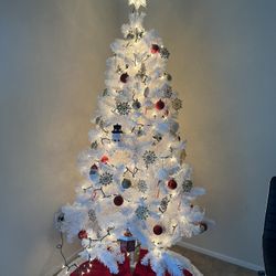 White Christmas Tree