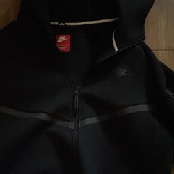 Nike tech