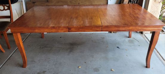 Wood Dining room kitchen table with 6 chairs